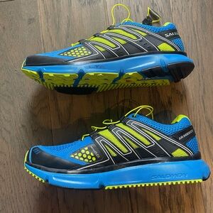 NWOT Men’s Salomon XR Mission Shoes, size 10
